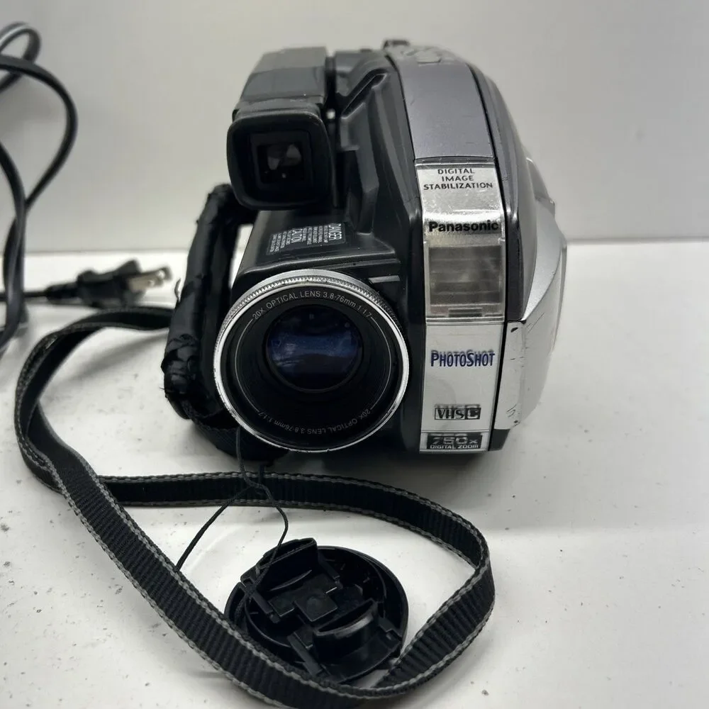 PANASONIC PALMCORDER PV-L452D MULTICAM CAMCORDER‎ *TESTED* ‼️READ DESCRIPTION ‼️
